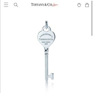 Return to Tiffany heart key pendant